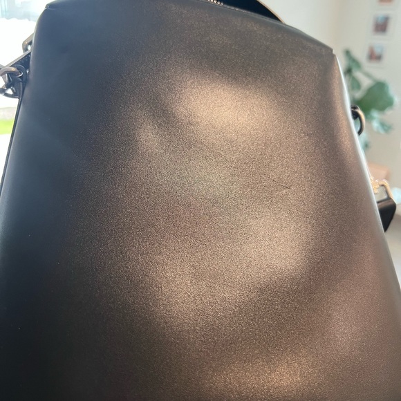 Saint Laurent Aidan North/South Small Camera Bag in Smooth Leather - Picture 3 of 4